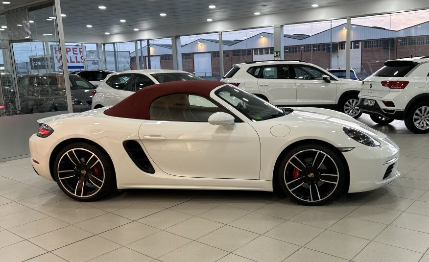 Porsche 718 Boxster 2.0 300cv PDK