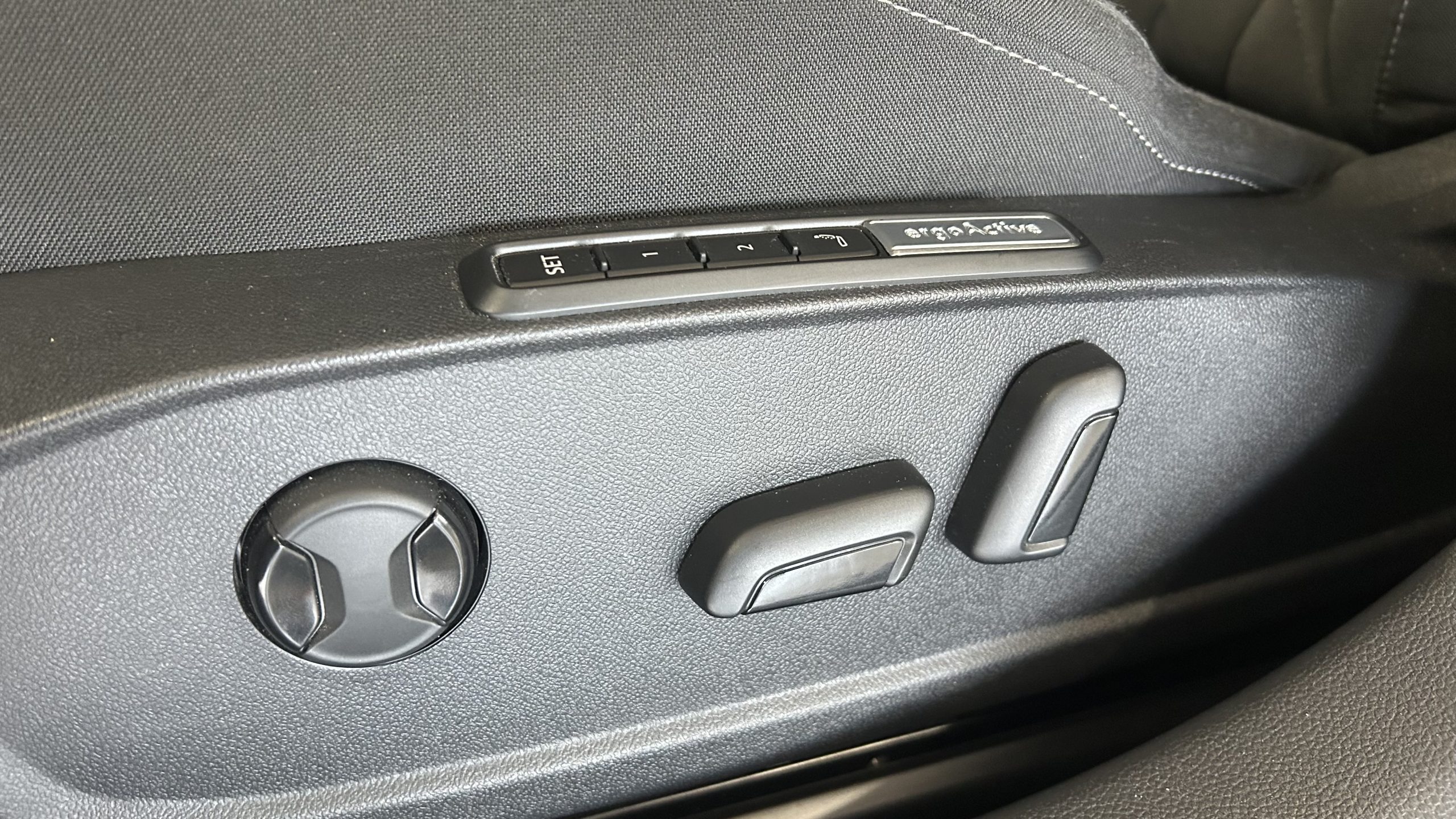 Volkswagen Golf Style 1.5 eTSI DSG 150cv