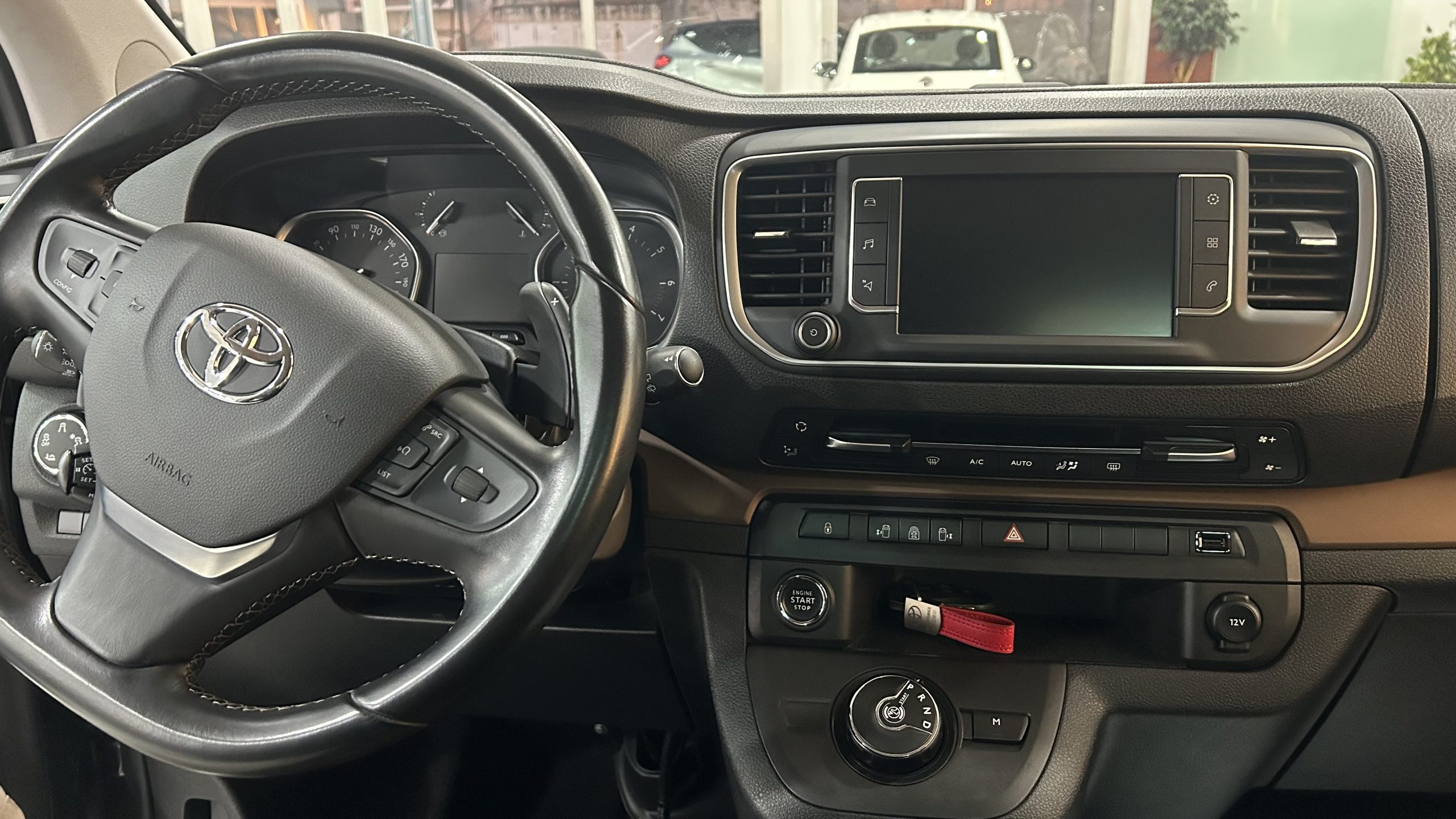 Toyota Proace Verso 2.0D VX PLUS SHUTTLE L1 2023