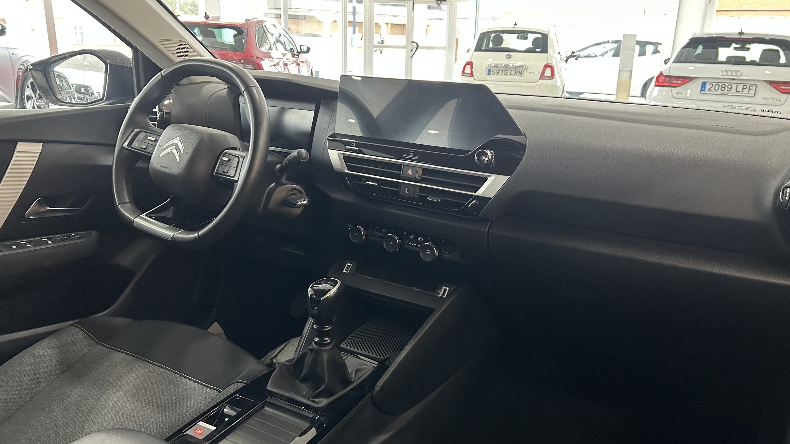 Citroen C4 Shine 130cv 2024