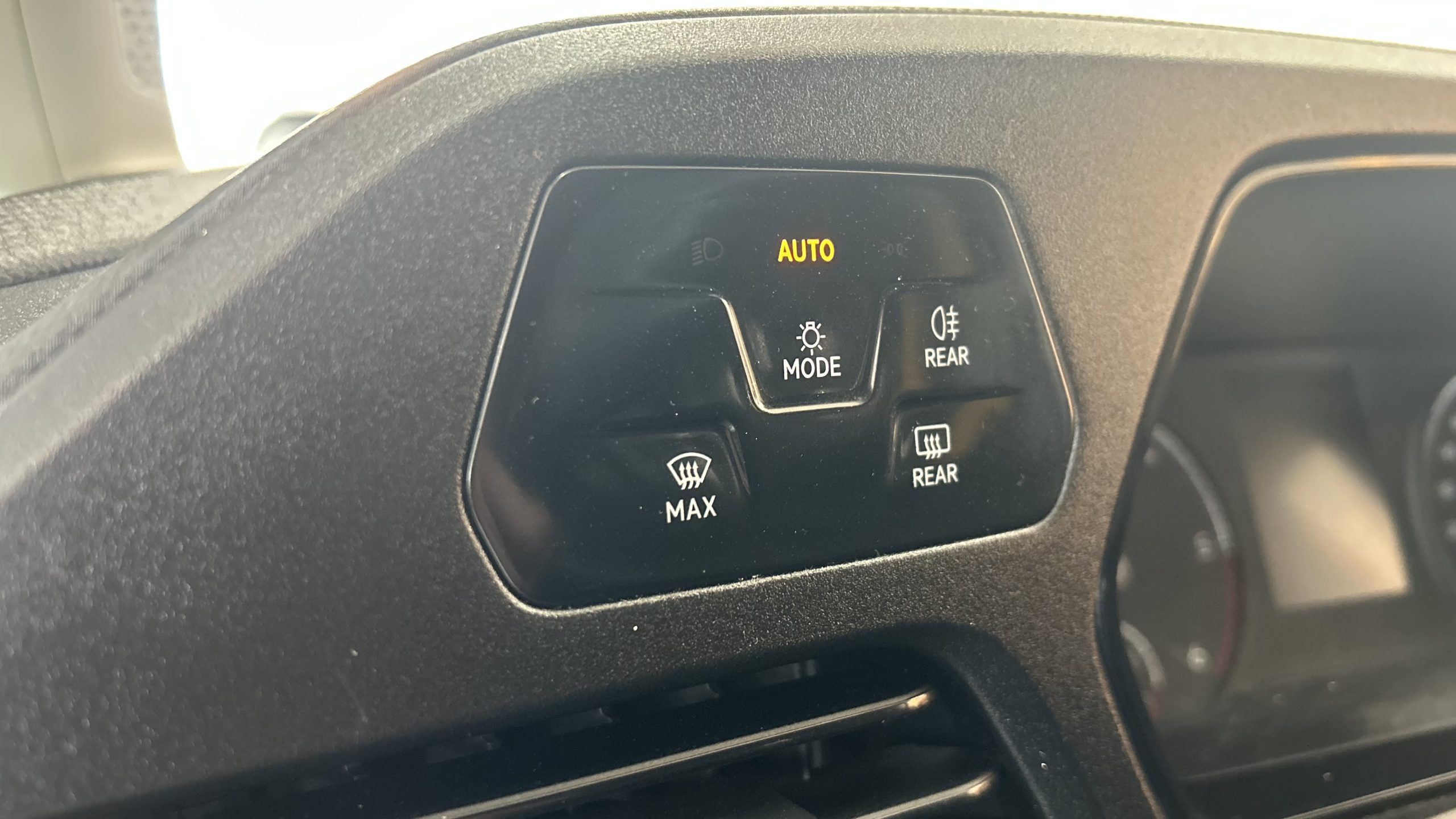Volkswagen Caddy 2023
