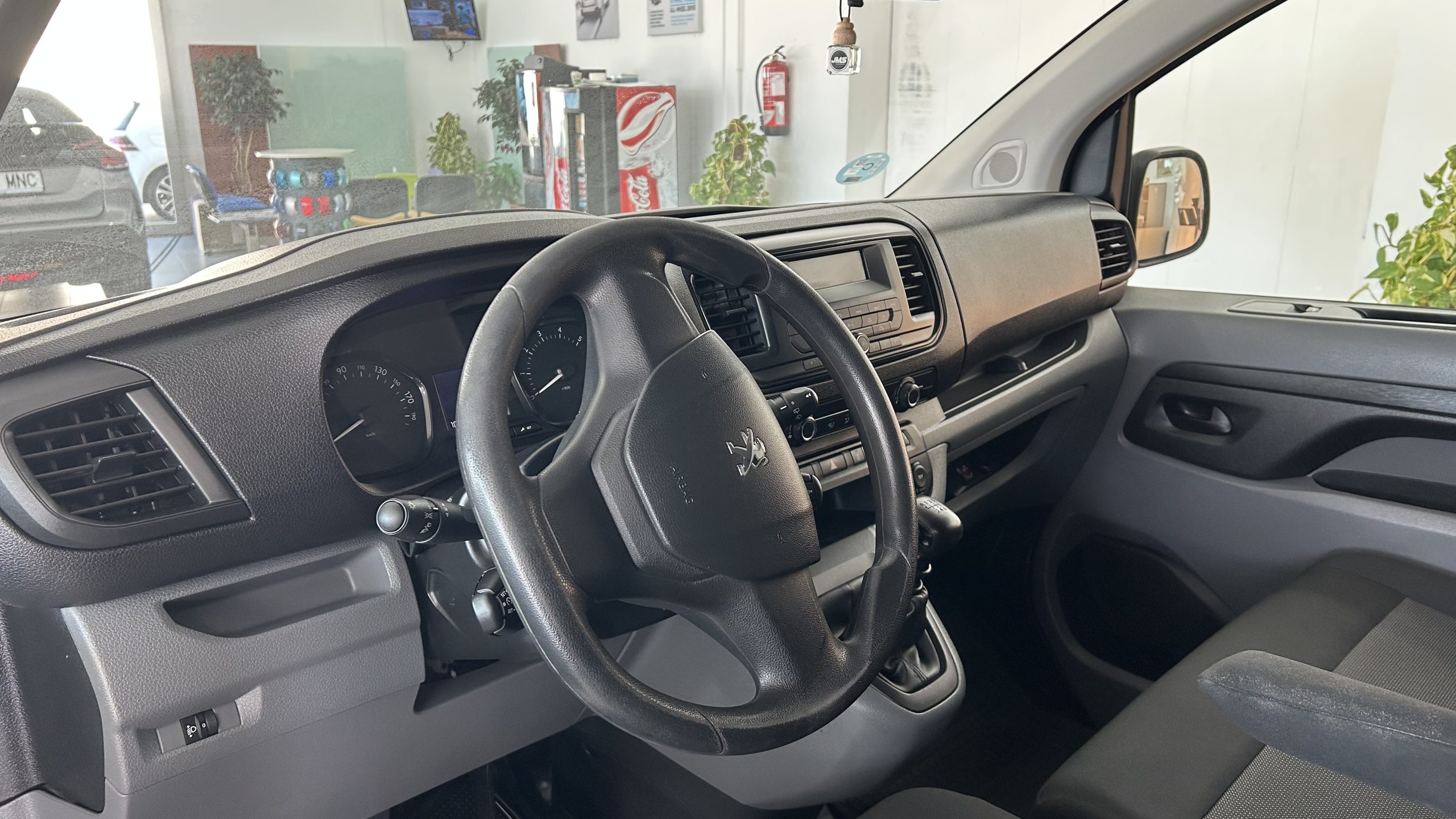 Peugeot Expert 9 plazas 2022