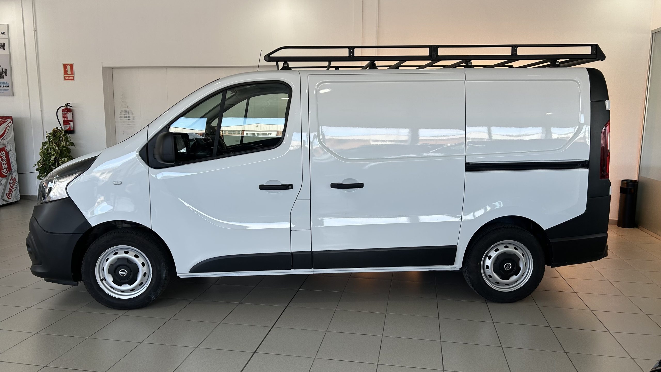 Nissan NV300 2021