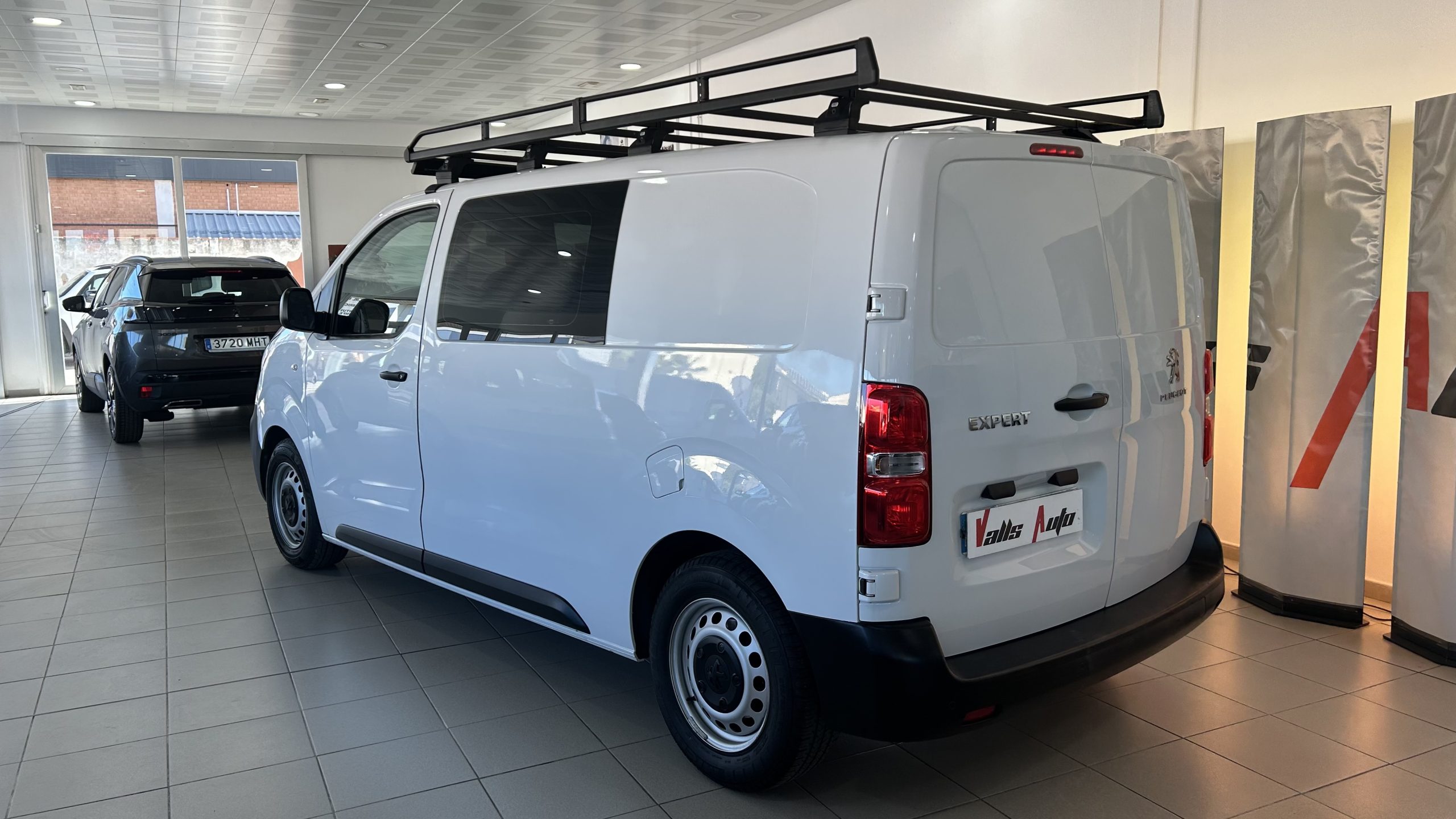 Peugeot Expert Combi 2024