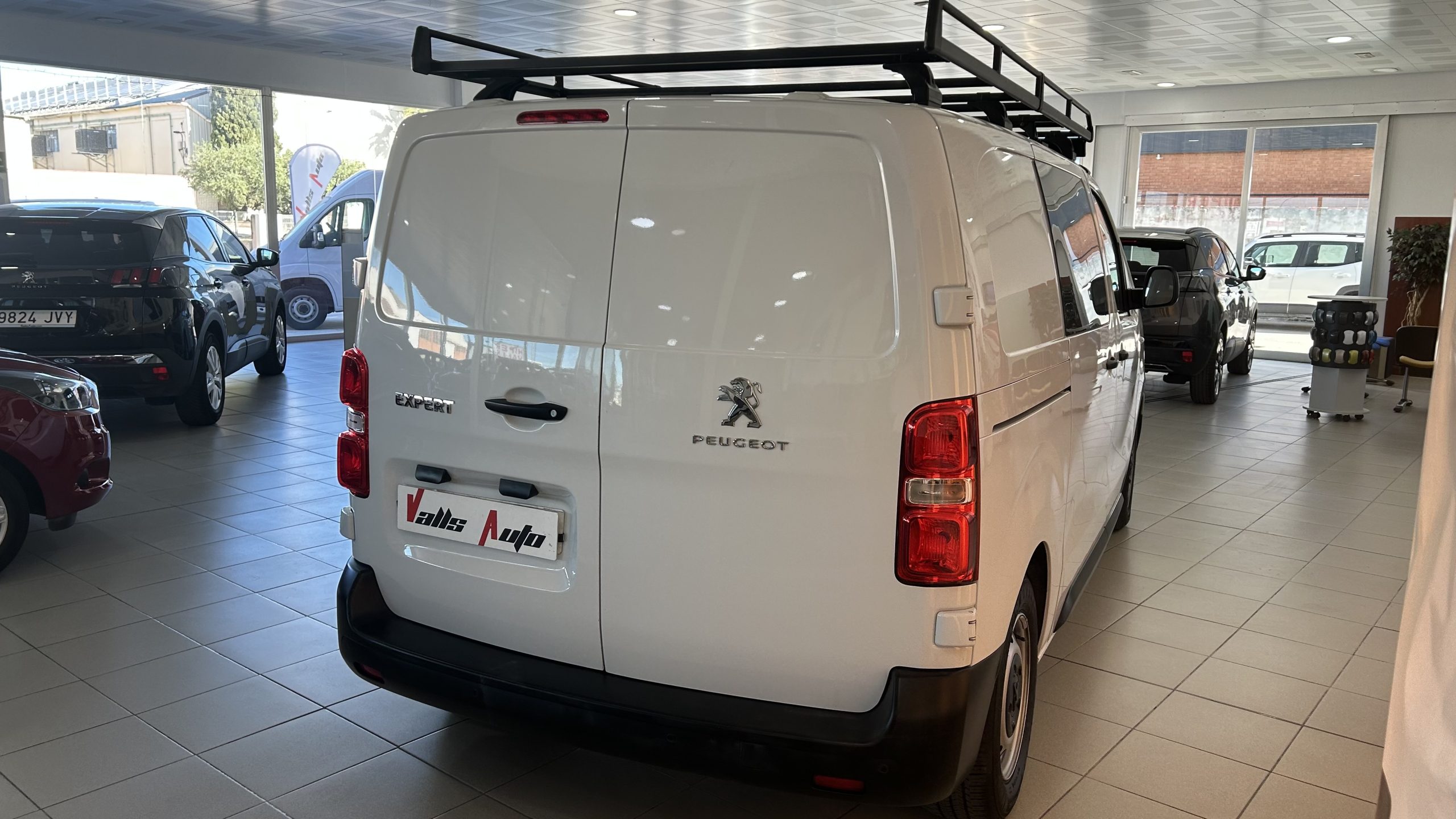 Peugeot Expert Combi 2024