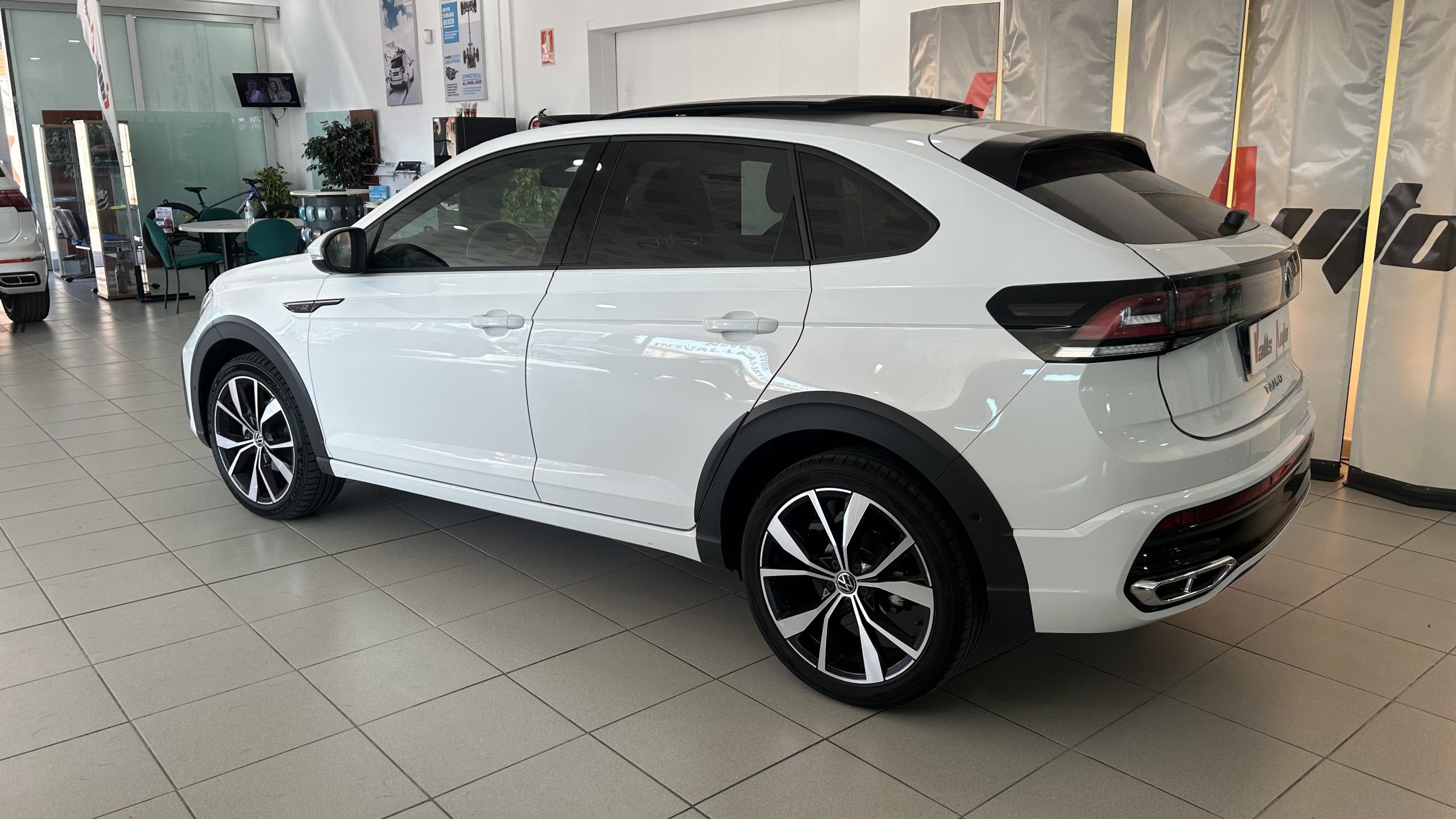 Volkswagen Taigo R line 1.5 150cv DSG 2022