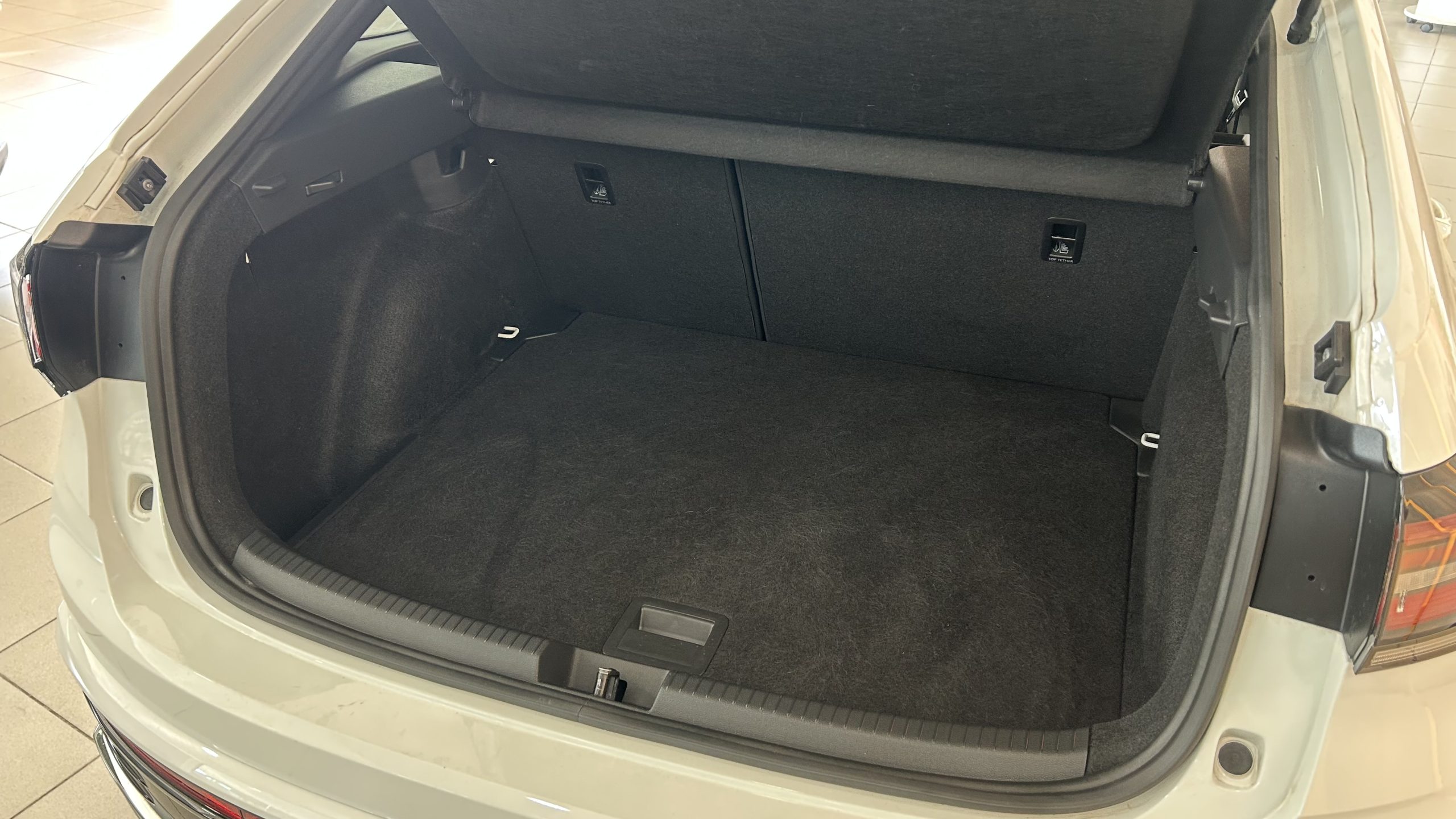 Volkswagen Taigo R line 1.5 150cv DSG 2022