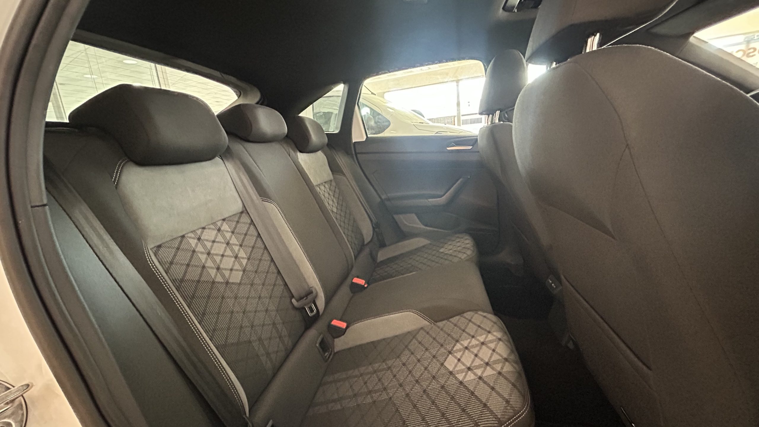 Volkswagen Taigo R line 1.5 150cv DSG 2022