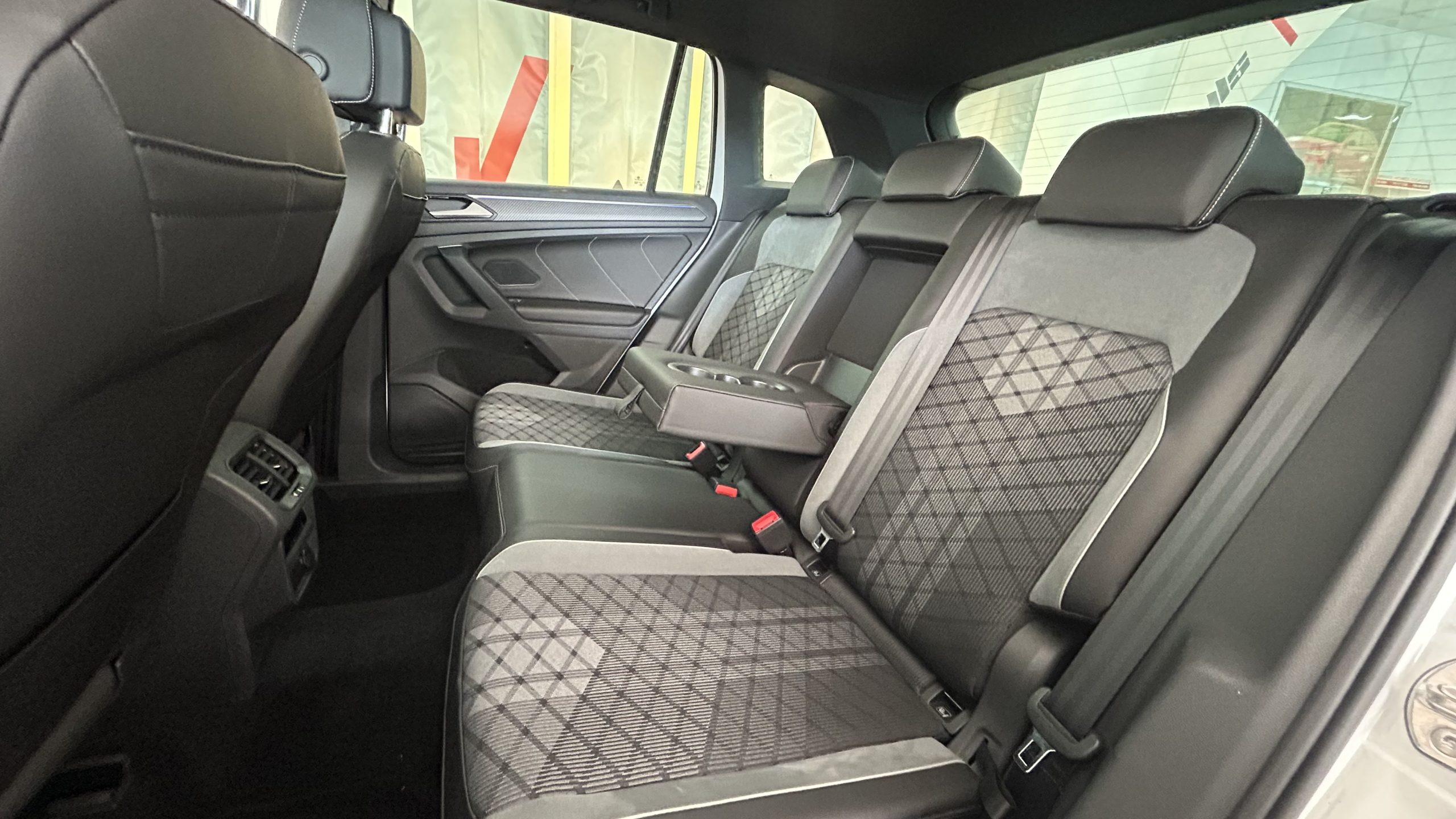 Volkswagen Tiguan R line 2.0 TDI 150cv 2022