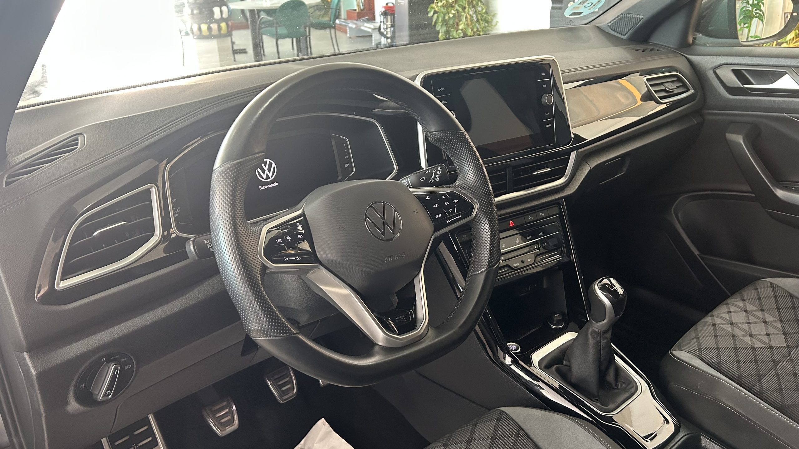 Volkswagen T-Roc R line 150cv 2022