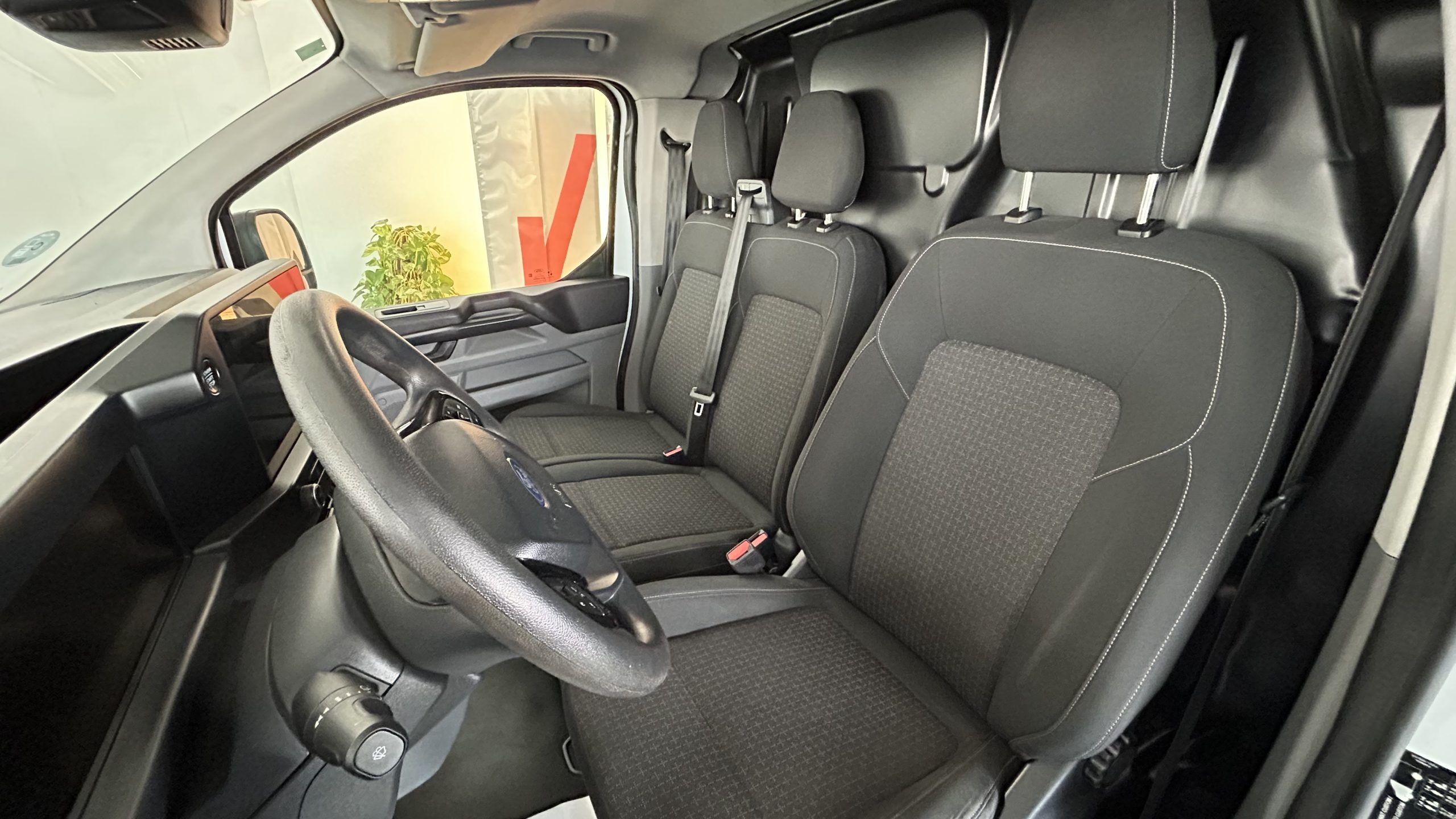 Ford Transit Custom 2.0 136cv 2024