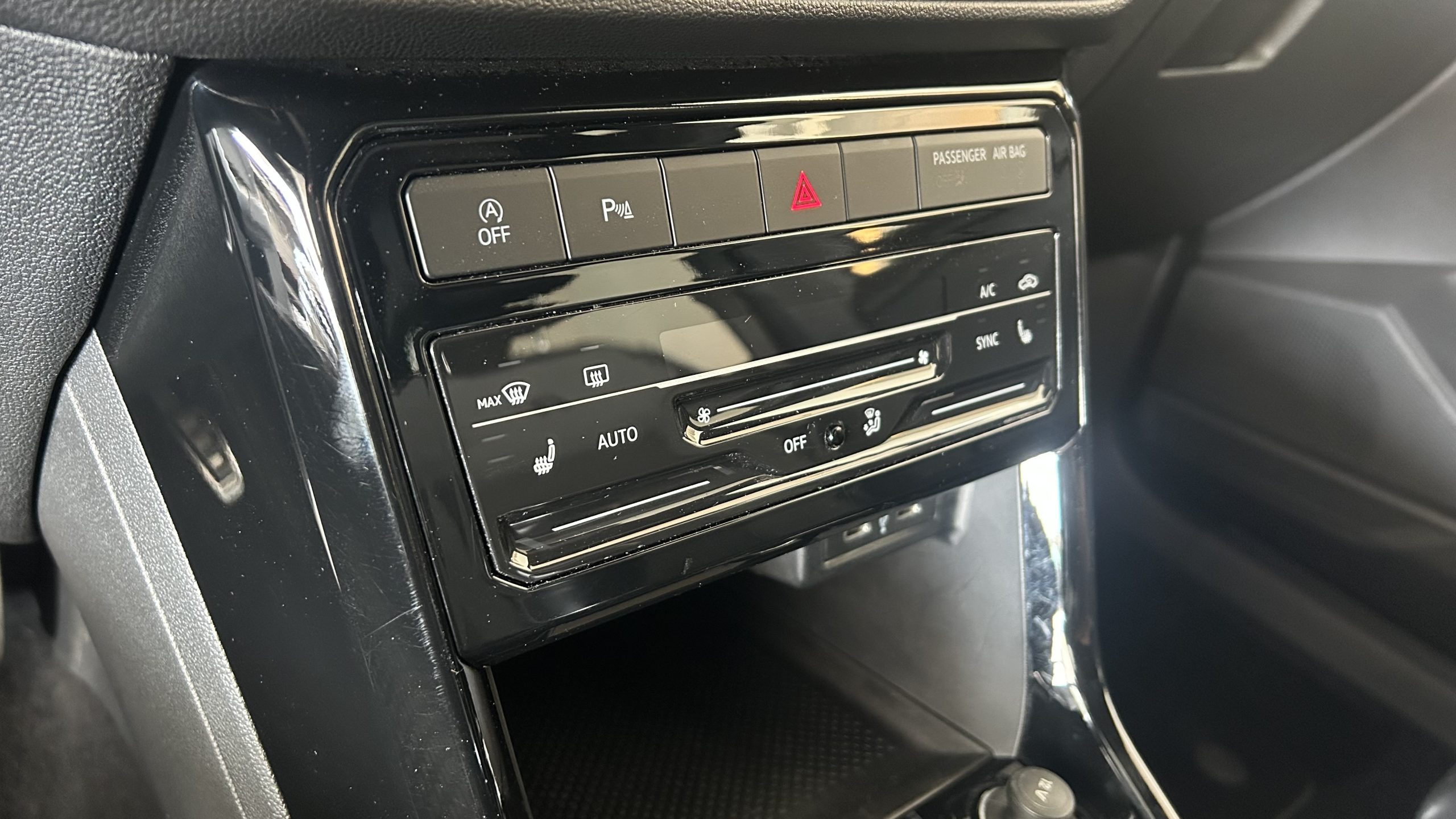 Volkswagen T-Cross R line 2022