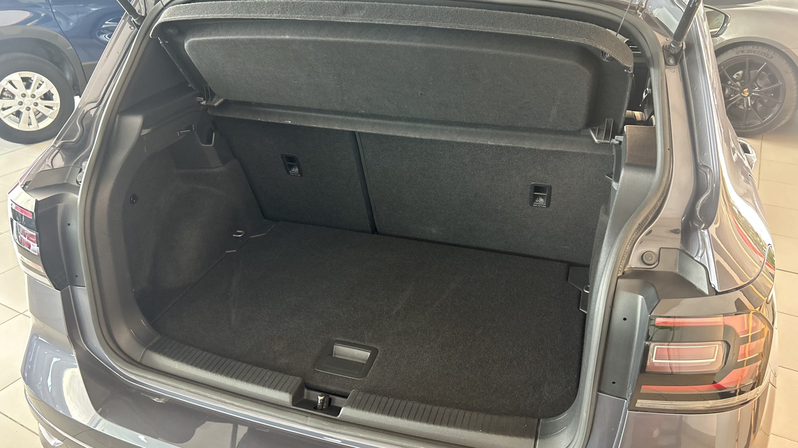 Volkswagen T-Cross R line 2022