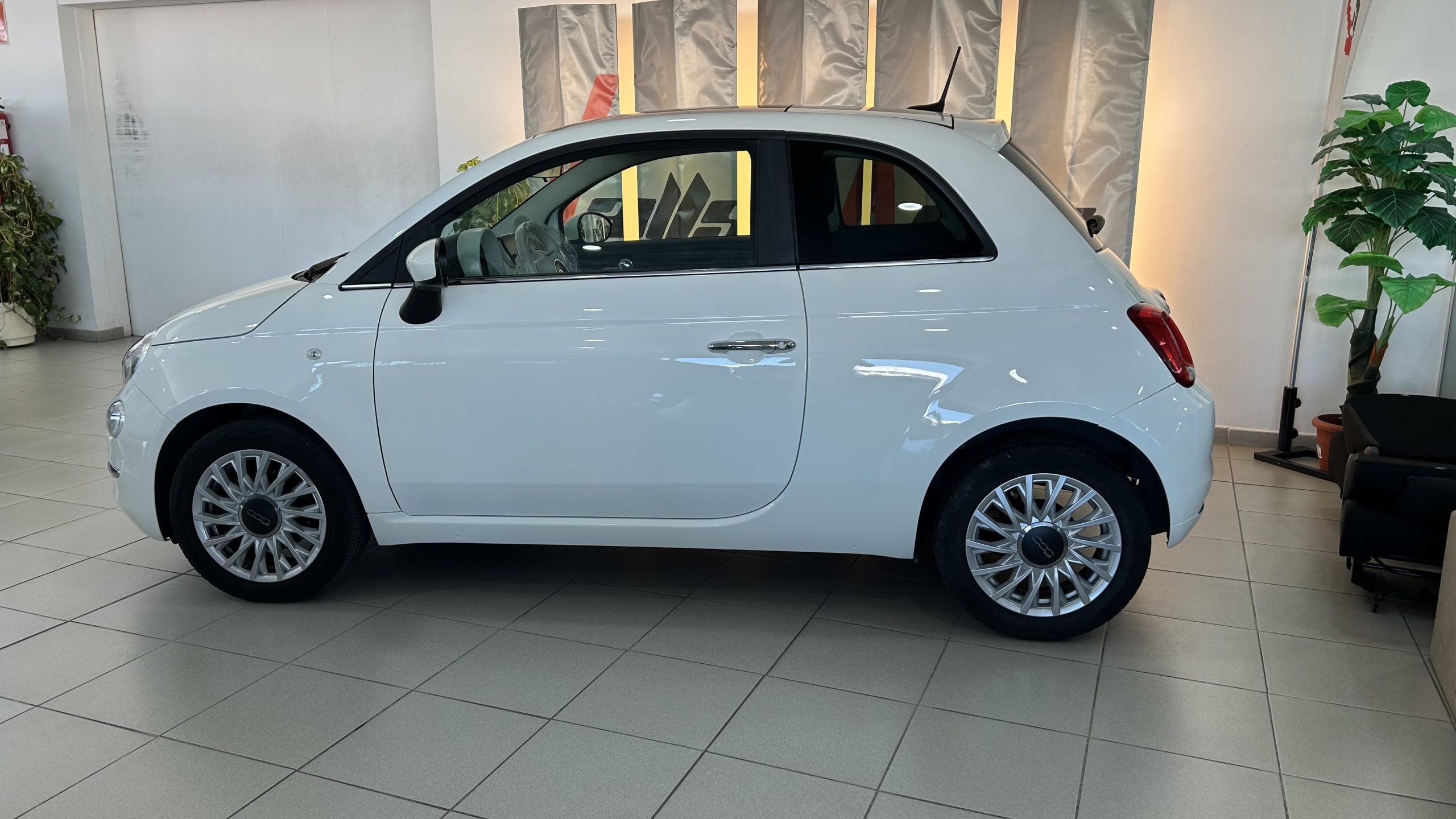 Fiat 500 Hybrid 2024