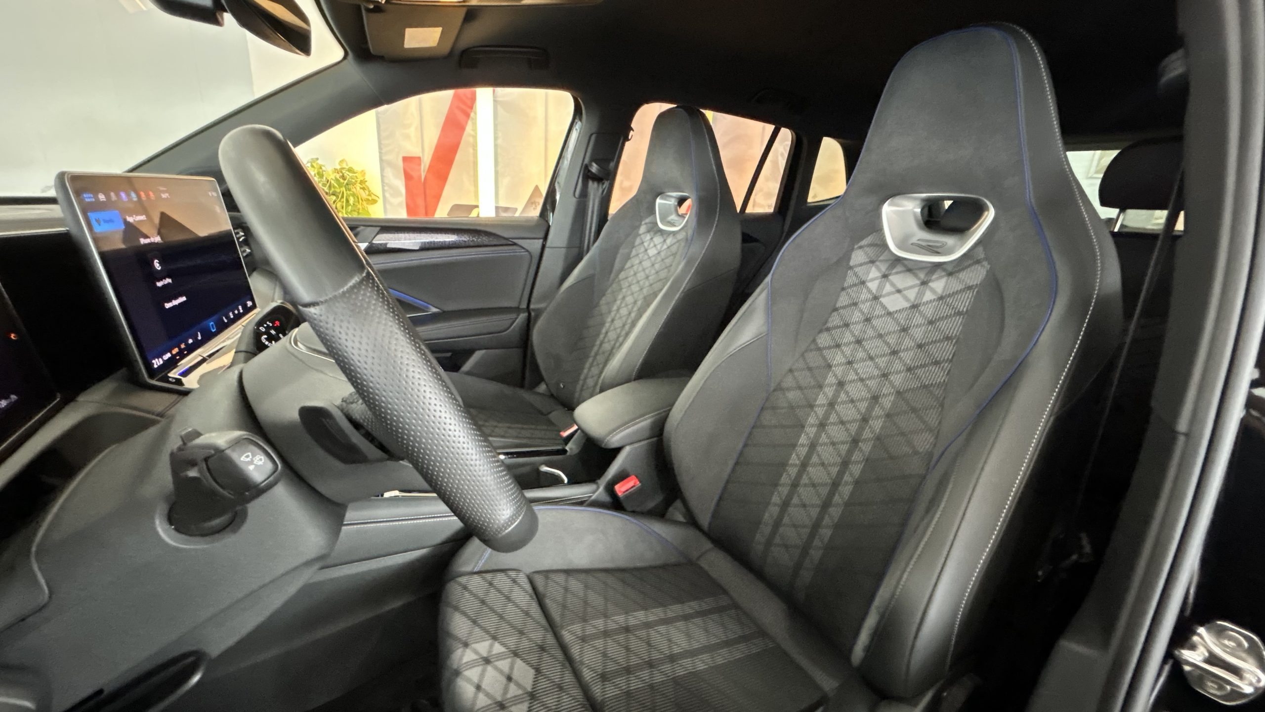 Volkswagen Tiguan R line 2024