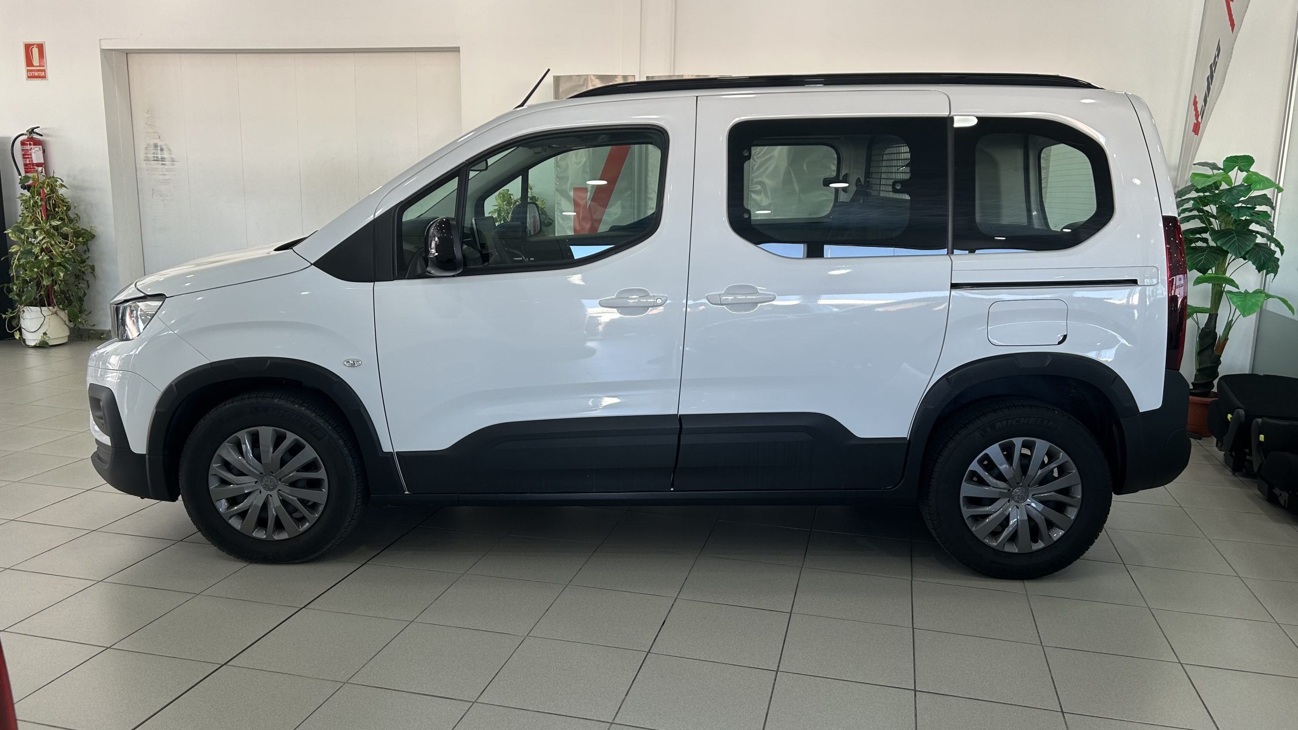 Peugeot Rifter 2023