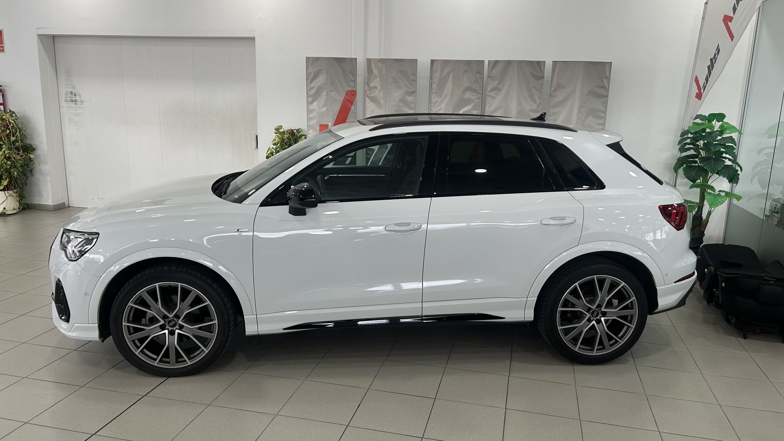 Audi Q3 Black Line 2024