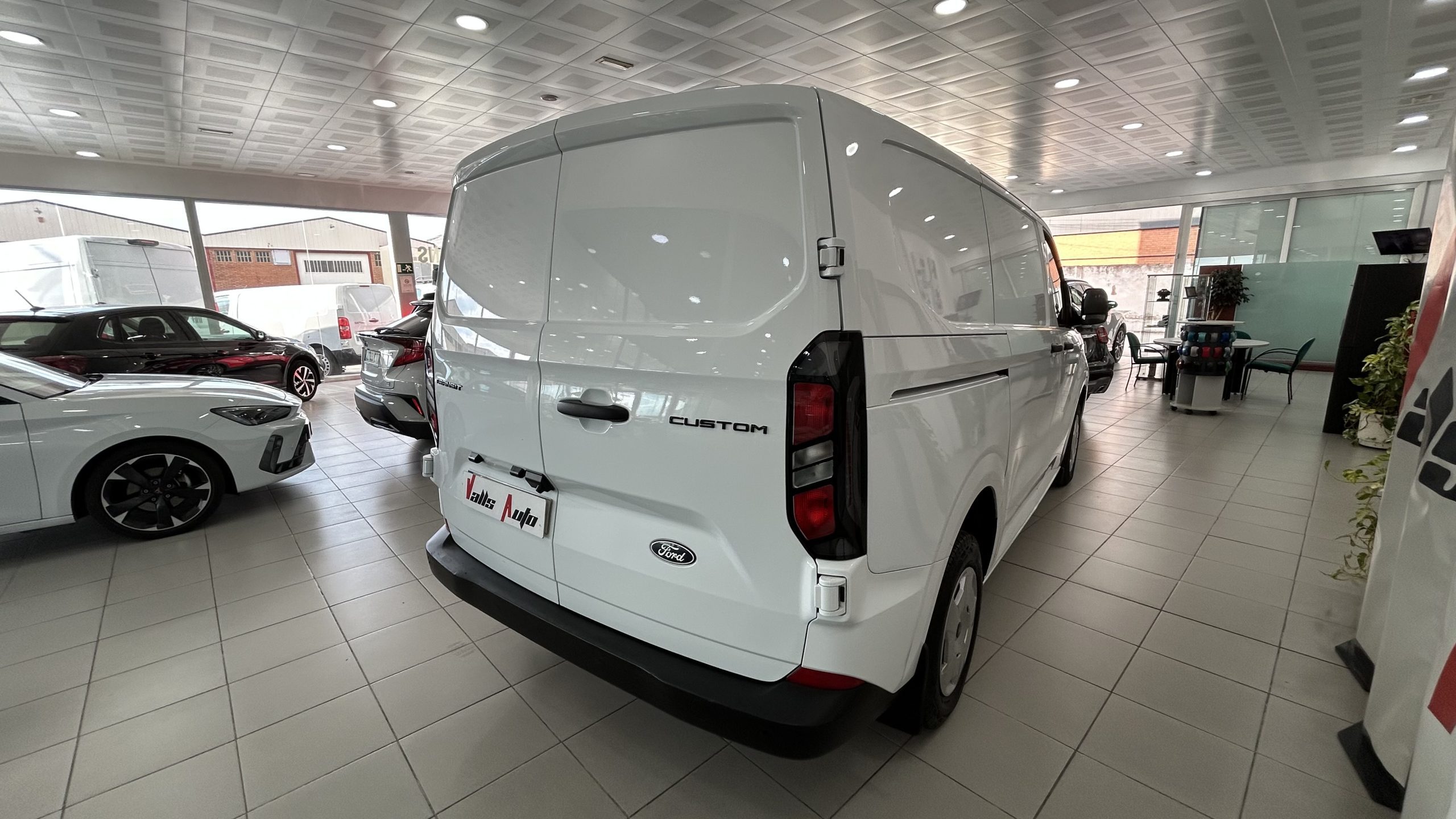 Ford Transit Custom 2024